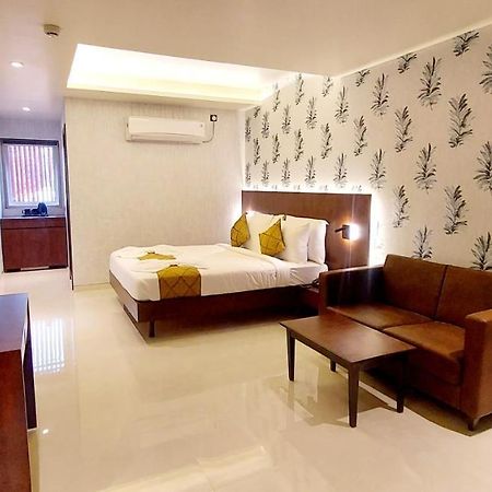 Hotel Madhuban Silvassa Dış mekan fotoğraf