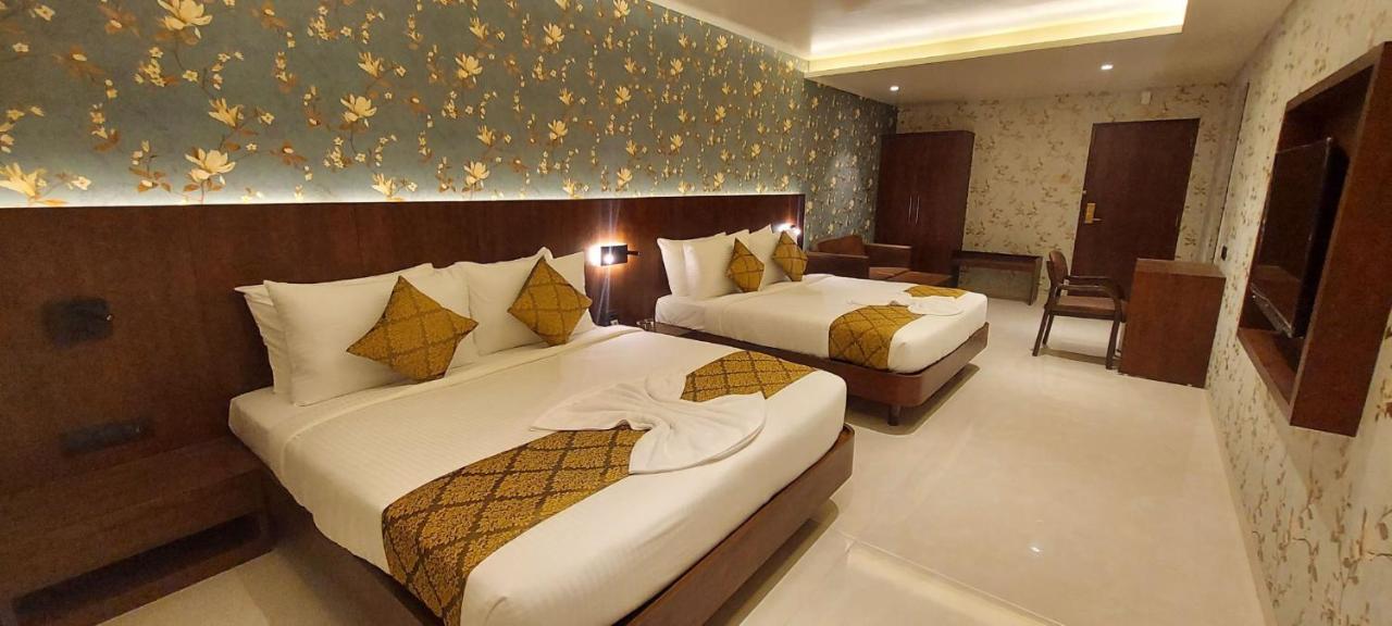 Hotel Madhuban Silvassa Dış mekan fotoğraf