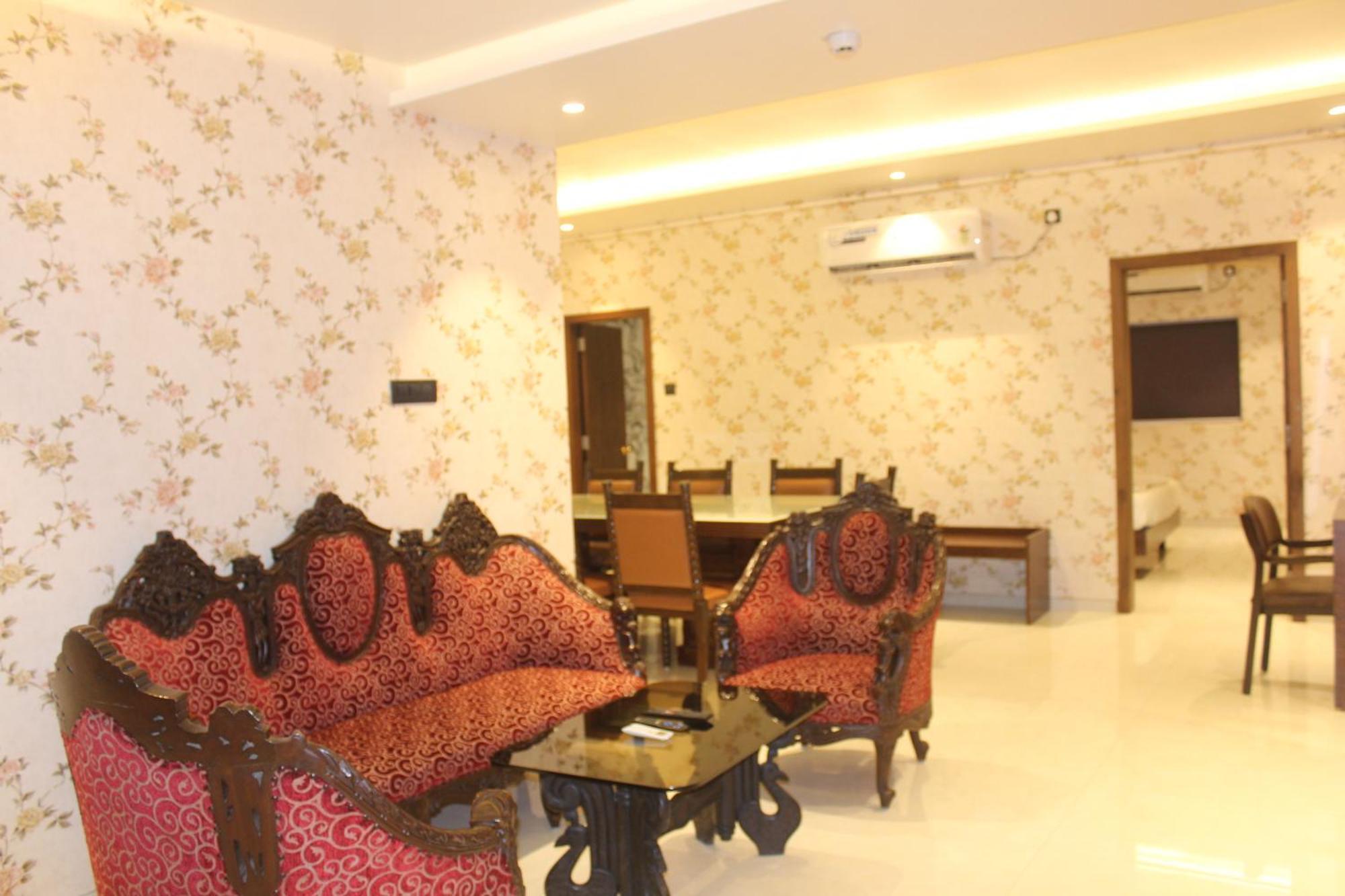 Hotel Madhuban Silvassa Dış mekan fotoğraf